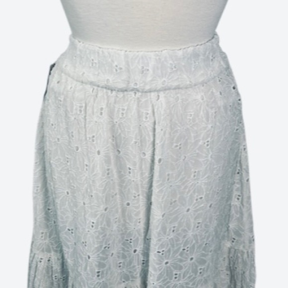 NWOT Aritzia Wilfred Eyelet Apron Tie Prairie Style Maxi Skirt Sz Medium - Picture 7 of 10